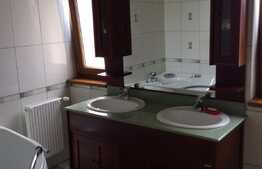 Casa imprimata de un clasic mereu in tendinte, zona Faget, teren 1800 mp!