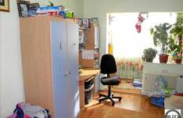 Vanzare 3 camere la 5 minute de Profi, orientare S-E,  boxa la subsol si parcare