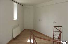 Vanzare apartament 2 camere decomandate,  101 mp utili, finisat, cu loc parcare