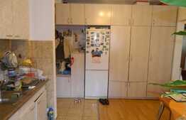  2 camere, 51 mp, decomandat, parcare, boxa, zona Liceul Onisifor Ghibu