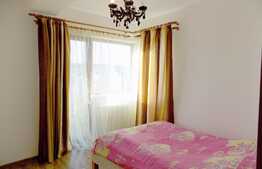 Apartament 3 camere, 55 mp, imobil tip casa/vila, zona strazii Uliului