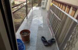 Apartament de vanzare, 2 camere, 44 mp, garaj, zona strazii Florilor