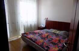 Apartament de vanzare, 2 camere, 44 mp, garaj, zona strazii Florilor