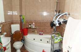 2 camere, decomandat, 51 mp, loc de parcare, boxa subsol, zona strazii Florilor