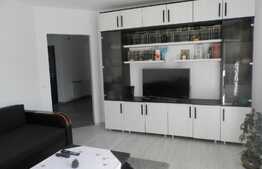 Apartament de vanzare 4 camere, decomandat, 90 mp, zona strazii Stejarului