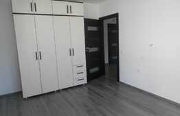 Apartament de vanzare 4 camere, decomandat, 90 mp, zona strazii Stejarului
