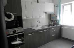 Apartament de vanzare 4 camere, decomandat, 90 mp, zona strazii Stejarului