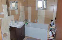  Un apartament bine pozitionat si modern mobilat