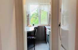 Pret redus cu 100 euro! Apartament 3 camere, 50 mp, mobilat modern, zona Casa Piratilor
