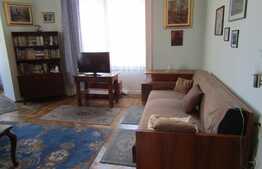 Apartament in casa/vila, 54,54 mp, boxa la subsol, zona centrala!
