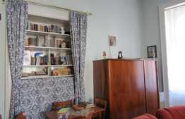 Apartament in casa/vila, 54,54 mp, boxa la subsol, zona centrala!