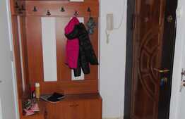 Apartament 2 camere, 43 mp, boxa la subsol, zona Hotel Royal