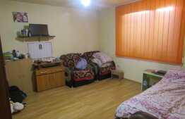 Casa demolabila, 70 mp, curte spatioasa, zona Unix Auto