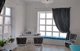 Vanzare casa cuplata, 80 mp, 60 mp teren, zona centrala!