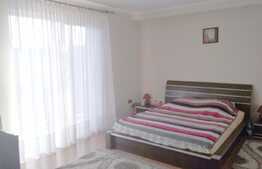 Casa individuala, 200 mp, teren 475, front 17,5, zona linistita de case