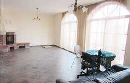 Vanzare apartament 3 camere, 80 mp, parcare, zona strazii Donath