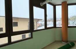 De inchiriat 4 camere, 100 mp, 2 bai, 2 balcoane, loc de parcare, A.C.,  zona Lidl