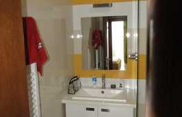 Apartament 2 camere, 60 mp, terasa 20 mp, zona strazii Becas