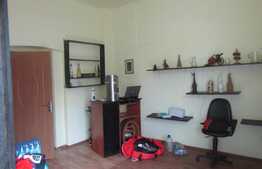 Casa cuplata 140 mp utili, teren de 20 mp, zona Hotel Napoca