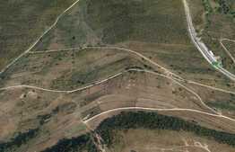 Teren intravilan 2750 mp, front 120 ml, zona linistita