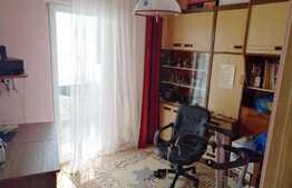 De vanzare 4 camere, 77 mp, boxa la subsol, etaj intermediar, zona Kaufland