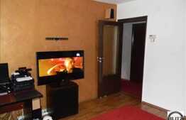 De vanzare apartament cu 2 camere, decomandat in zona strazii Mehedinti