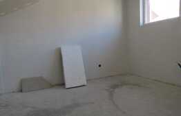 Apartament la mansarda pe 2 nivele, 3 camere, 71 mp! Semifinisat! Zona strazii Borhanci!