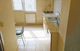 Garsoniera 36 mp, decomandat, etaj intermediar, zona Parcului Central