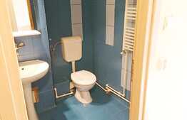 Garsoniera 36 mp, decomandat, etaj intermediar, zona Parcului Central