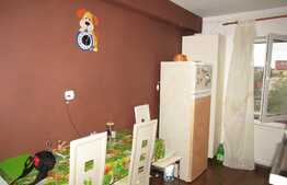 De vanzare garsoniera, 38 mp, etaj intermediar, zona strazii Campina