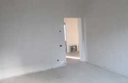 Duplex 118 mp utili + 45mp demisol , teren 329 mp!