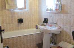 Apartament 3 camere, 65 mp, decomandat, zona strazii Meteor