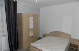 Apartament deosebit, cu 3 camere,70 mp, mobilat modern, parcare, gradina 45mp
