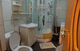 Garsoniera decomandata, 32 mp, loc de parcare cu CF, zona strazii Eroilor