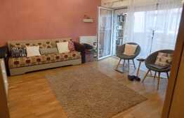 Garsoniera decomandata, 32 mp, loc de parcare cu CF, zona strazii Eroilor