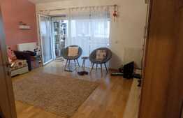 Garsoniera decomandata, 32 mp, loc de parcare cu CF, zona strazii Eroilor