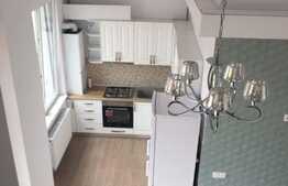 Apartament 3 camere, 74 mp, parcare, in zona Centrala