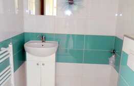 Apartament cu 3 camere, 70 mp, parcare, zona strazii Donath