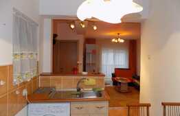 Apartament 2 camere, 50 mp, etaj intermediar, prima inchiriere, zona strazii Bistritei