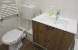 Apartament 3 camere, 70 mp, decomandat, zona Golden Tulip