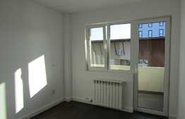 Apartament 3 camere, 70 mp, decomandat, zona Golden Tulip