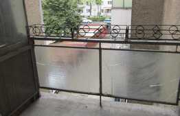 Apartament 3 camere, 78 mp, decomandat, zona Casa Piratilor