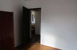 Apartament 3 camere, 78 mp, decomandat, zona Casa Piratilor