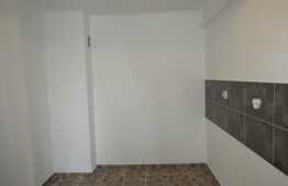 Apartament 3 camere, 78 mp, decomandat, zona Casa Piratilor