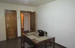 Apartament 2 camere, 74 mp, decomandat, zona Farmec