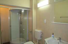 Apartament 2 camere, 74 mp, decomandat, zona Farmec