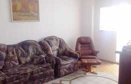 De vanzare apartament 3 camere, 65 mp, decomandat, boxa, zona Iulius Mall