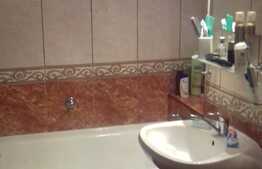 De vanzare apartament 3 camere, 65 mp, decomandat, boxa, zona Iulius Mall