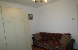 Apartament cu 2 camere, 52 mp, etaj intermediar, zona Mercur