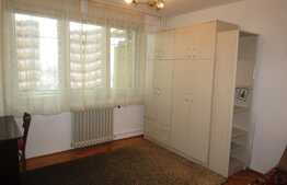 Apartament cu 2 camere, 52 mp, etaj intermediar, zona Mercur